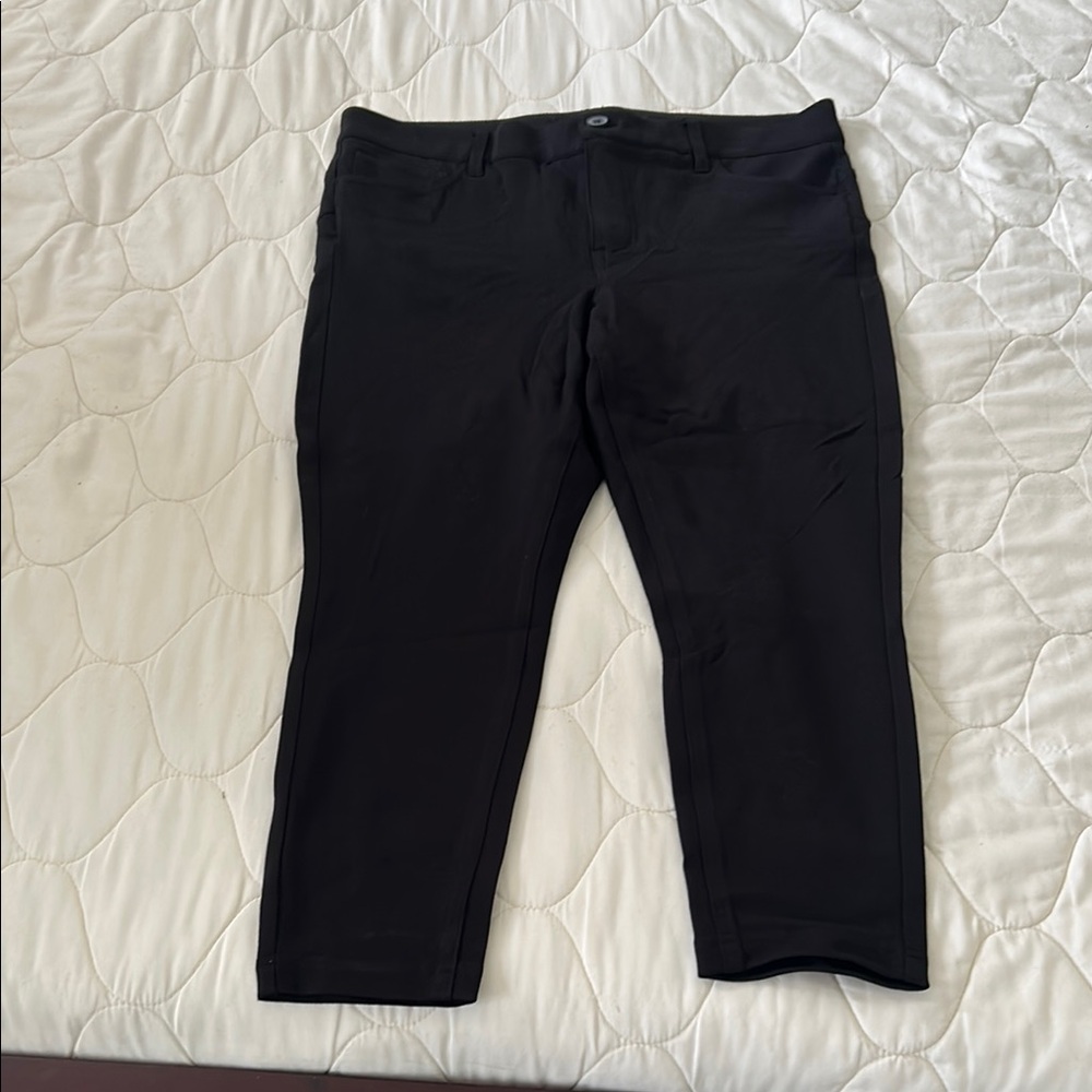 Torrid Black Cropped Pants